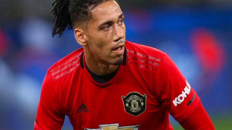 Inter Milan Tertarik Pinjam Chris Smalling Selama Semusim