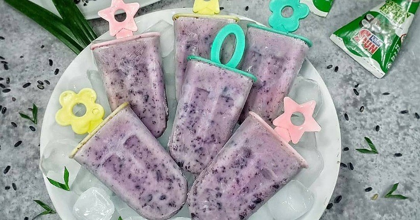 Inspirasi Bikin Es Loli Terbuat dari Ketan Hitam, Ini Caranya