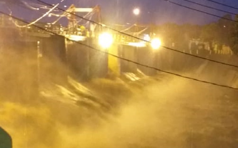 Anies: Air Kiriman dari Bogor Diperkirakan Tiba di Jakarta Selasa Dini Hari