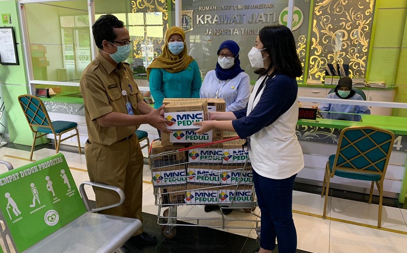 MNC Peduli Salurkan Minuman dan Makanan Ringan ke Beberapa RSUD di Jakarta Timur