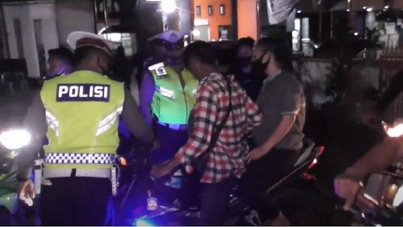 25 Motor dan 3 Mobil Terjaring Razia di Medan, Pengendara Kocar-kacir
