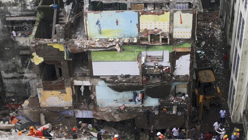 Korban Tewas Bangunan Ambruk di India Jadi 20 Orang, Masih Banyak yang Tertimbun