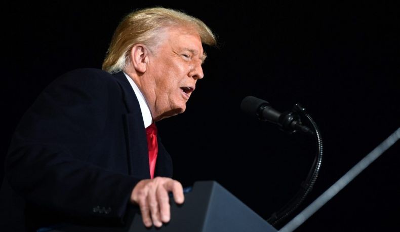 3.500 Perusahaan AS Gugat Kebijakan Donald Trump atas Tarif Impor Produk China