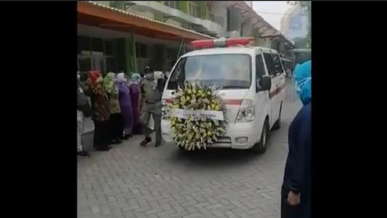 13 Hari Dirawat di Ruang Isolasi akibat Covid-19, Perawat Senior RSUD dr Soetomo Meninggal