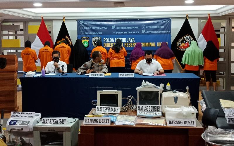 10 Pelaku Praktik Aborsi Ilegal di Jakpus Ditangkap, Ini Masing-Masing Perannya
