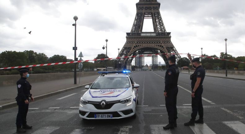 Heboh Suara Dentuman Keras di Paris, Ternyata Sonic Boom Jet Tempur