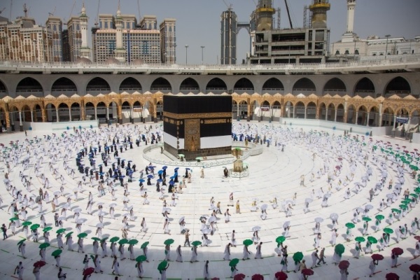 Arab Saudi Resmi Membuka Kembali Pelaksanaan Umrah dengan Kuota Terbatas