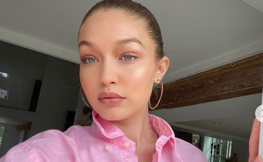 Anak Perempuan Gigi Hadid dan Zayn Malik Disambut Bahagia dengan Tradisi Palestina