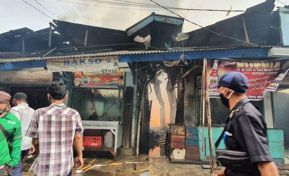 Kebakaran di Cempaka Putih, 807 Kios Hangus Dilalap Api