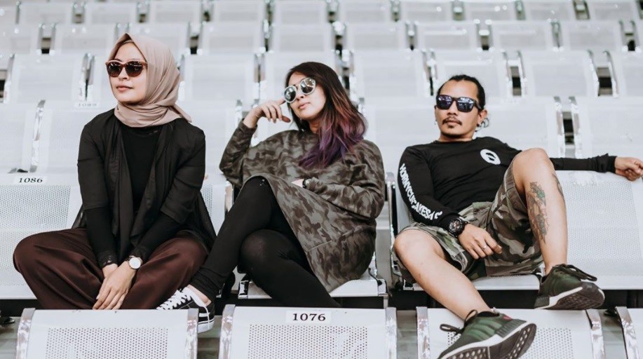 Kotak Gandeng Cak Nun di Album Baru: Rasanya seperti Dibawa ke Dimensi Lain