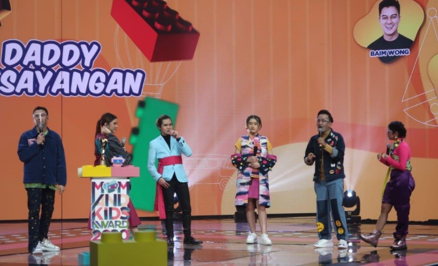 Tampil Satu Panggung dengan Tiara Andini dan Amanda Caesa, Pesan Dul Jaelani: Jangan Lupa Ibadah