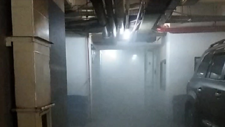 Sekjen DPR : Asap Tebal di Lift Anggota Dewan Berasal dari Tumpukan Kabel