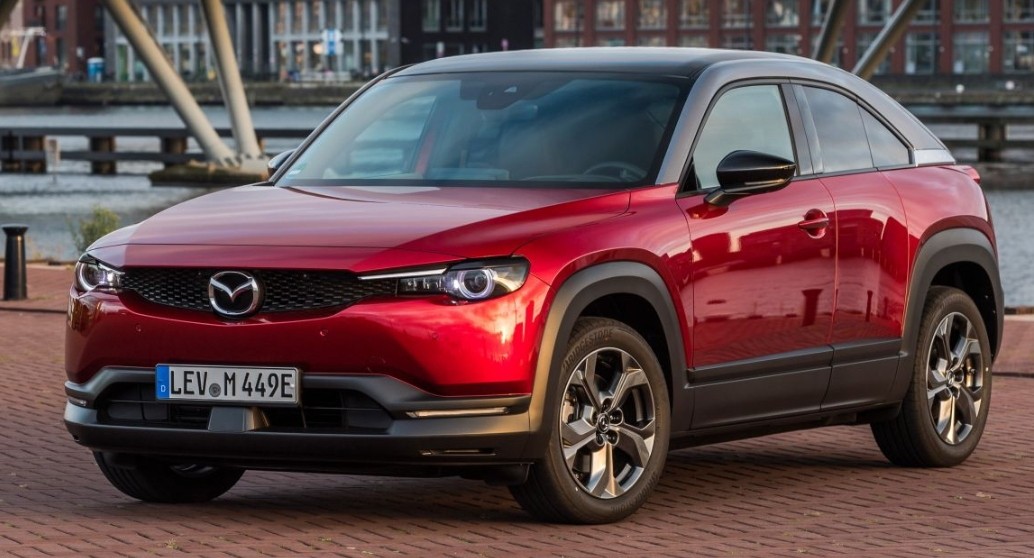 Mobil Hybrid Pertama Mazda Mengaspal di Inggris, Dibanderol Rp488 Jutaan