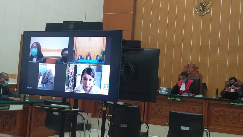 Kasus Narkoba, Lucinta Luna Divonis 1,5 Tahun