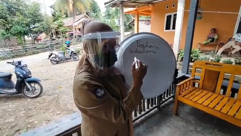 Komisi X DPR Tolak Penerimaan Guru Skema PPPK