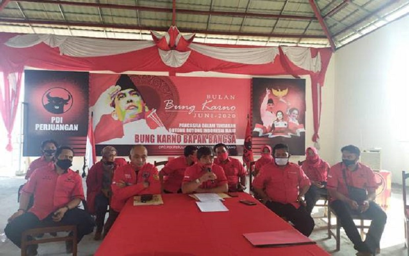 Terima Surat Pemecatan dari PDIP, Anak Bupati Semarang: Saya Ikut Arahan Bapak