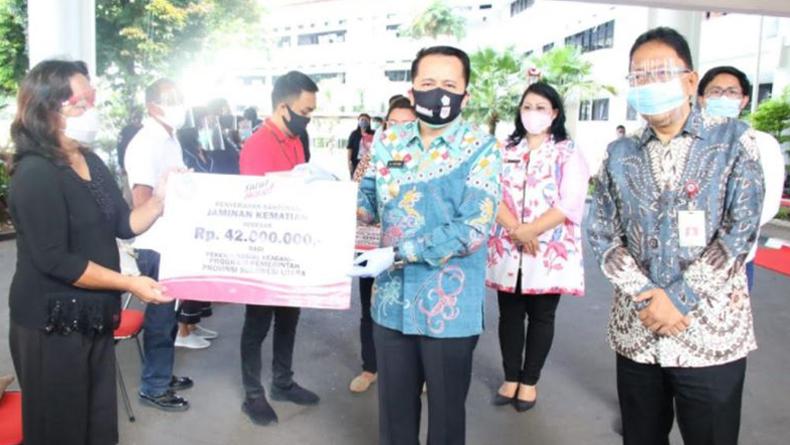 22 Ahli Waris Terima Santunan Rp42 Juta Program BPJS Ketenagakerjaan-Pemprov Sulut