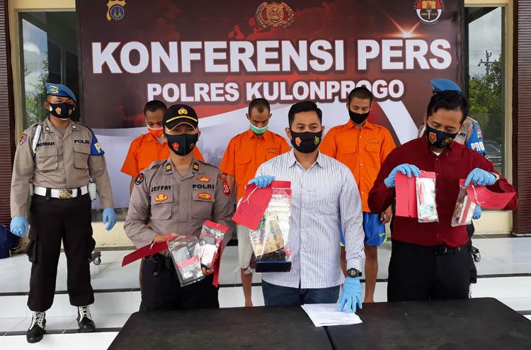Tergiur Keuntungan, Tiga Pemuda di Kulonprogo Edarkan Obat Terlarang