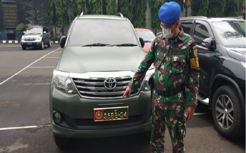 Viral Dipakai Warga Sipil, Mobil Dinas TNI AD Ternyata Dipinjam Purnawirawan