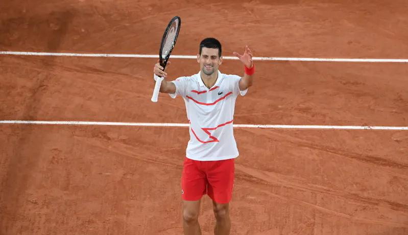 Novak Djokovic Lewati Rekor Roger Federer di Roland Garros