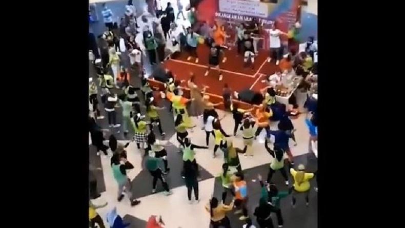 Satpol PP Bubarkan Puluhan Peserta Senam Zumba dan Acara HUT dalam Mal di Makassar