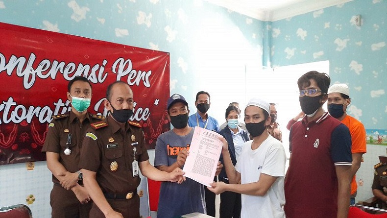 Restorative Justice Pertama di Banjarmasin, 2 Tersangka Dibebaskan dari Tuntutan Hukum