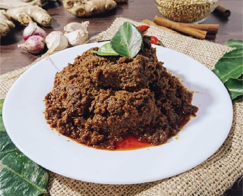 5 Makanan Khas Padang Paling Enak, Nomor 3 Terbuat dari Fermentasi Susu Kerbau