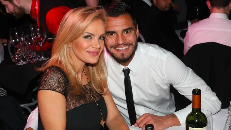 4 Sisi Menarik Istri Sergio Romero, Nomor 3 Ikhlas Suaminya Dipinjam