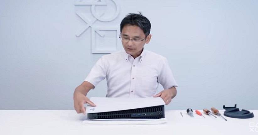  Sony Bongkar PlayStation 5, Tunjukkan Panel Mudah Diganti