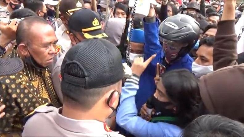 Ketua DPRD Kota Mojokerto Bentak Mahasiswa, Aksi Demo Tolak UU Cipta Kerja Sempat Ricuh