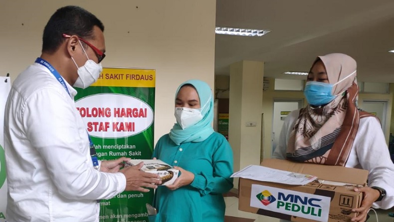 MNC Peduli Salurkan Makanan-Minuman Ringan kepada RS Firdaus dan RS Kartika Pulomas Jakarta