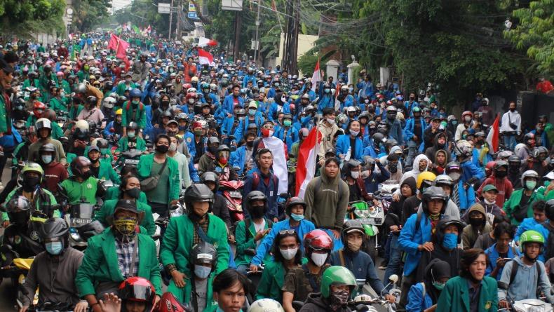 Anies Khawatir Muncul Klaster Baru Covid-19 dalam Demo Tolak UU Cipta Kerja