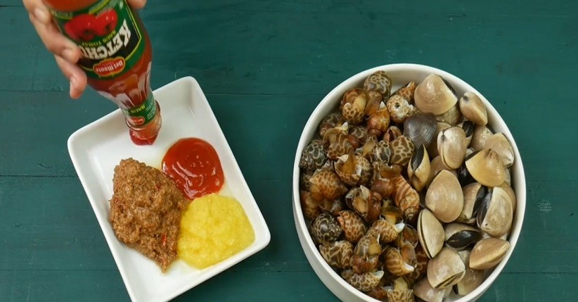 Cara Masak Seafood Rebus agar Tak Amis, Enak Pakai Sambal Kacang Nanas