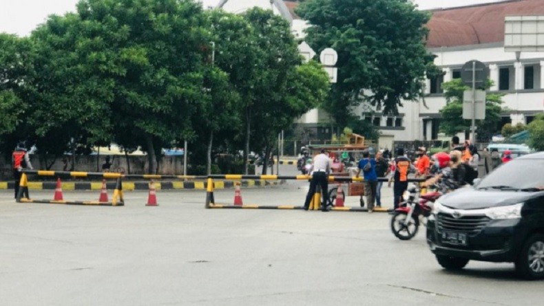 Jalan Stasiun Kota Arah Pasar Pagi Asemka Jakarta Barat Ditutup
