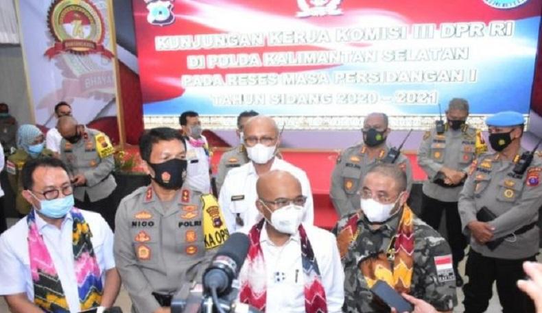 Desmond Nilai Polda Kalsel Mampu Redam Demo UU Omnibus Law