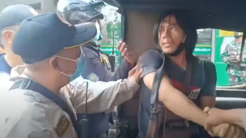 Viral Pemuda Tak Pakai Masker Diamankan Satpol PP Surabaya Seperti Pelaku Kriminal