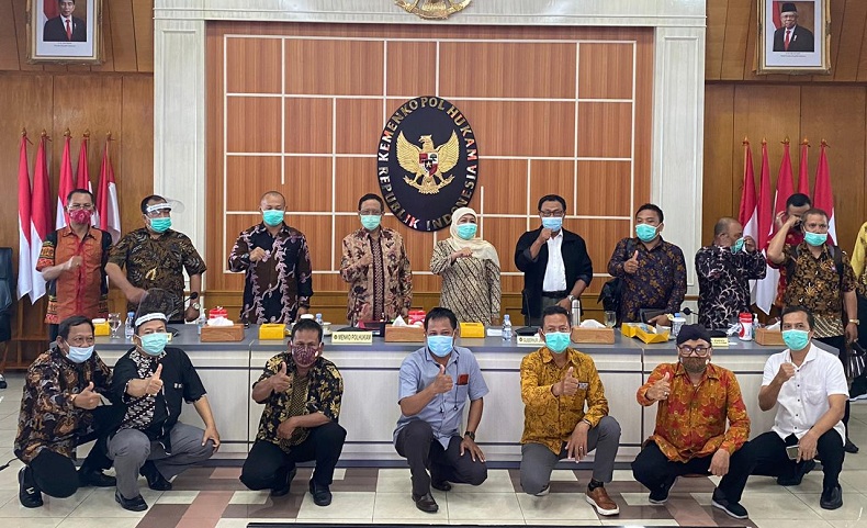 Bertemu Perwakilan Buruh se-Jawa Timur, Mahfud MD Terima Aspirasi soal UU Cipta Kerja