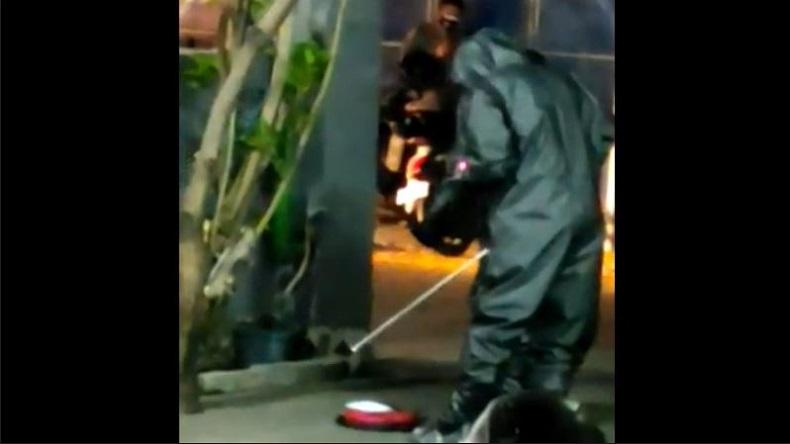 Tas Mencurigakan di Pagar Kantor Kelurahan Pacar Kembang Surabaya, Tim Jibom Terjun ke Lokasi