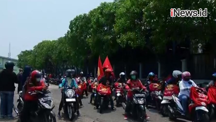 Demo Ribuan Buruh, Tuntut Pembatalan UU Cipta Kerja hingga Tolak THR Dicicil