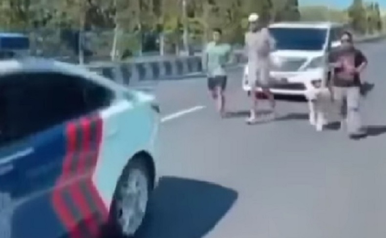 Video Viral Mobil Patroli Polisi Dipakai Mengawal Orang Joging di Jalan By Pass Denpasar