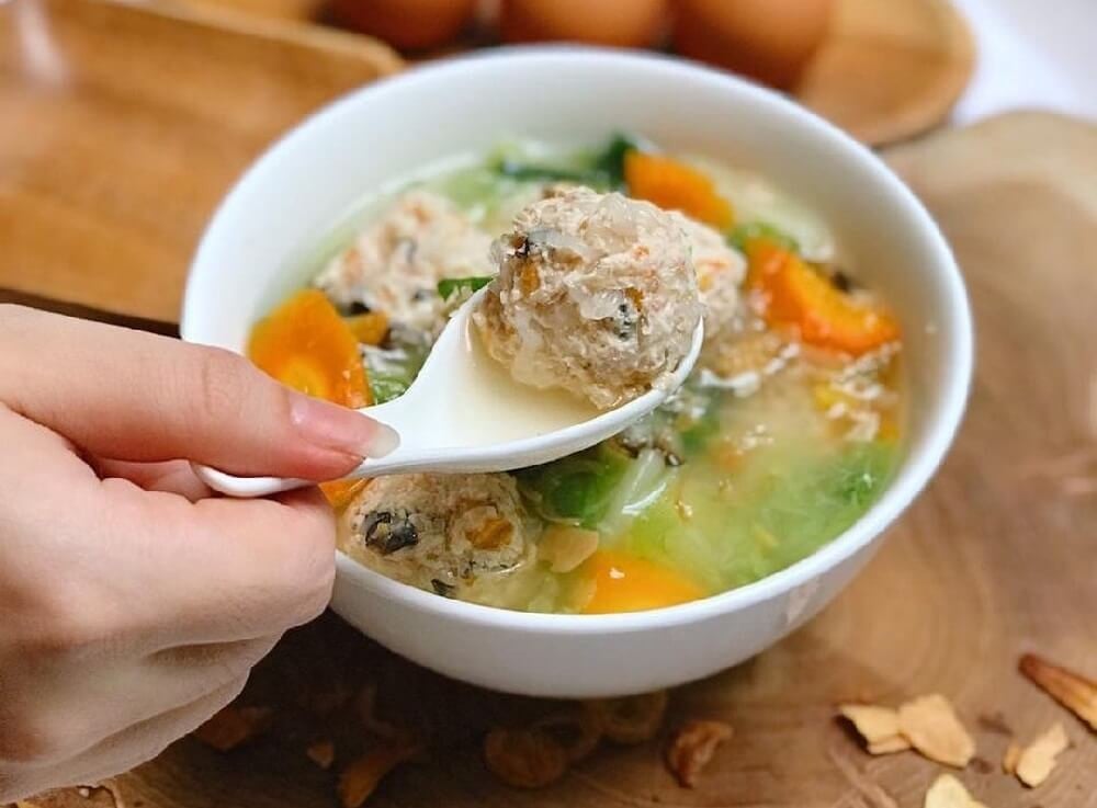 5 Resep Sayur Sop Bakso Paling Enak, Kuahnya Segar Bisa Hangatkan Tubuh