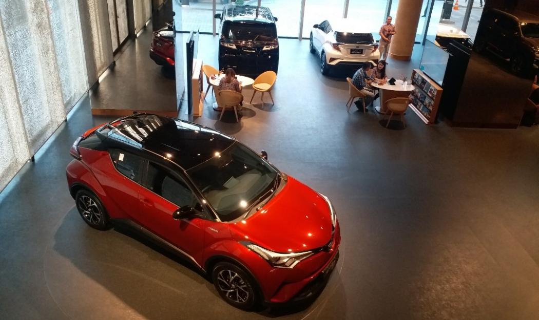 Penjualan Mobil Terjun Bebas, Toyota Jaga Market Share 30 Persen
