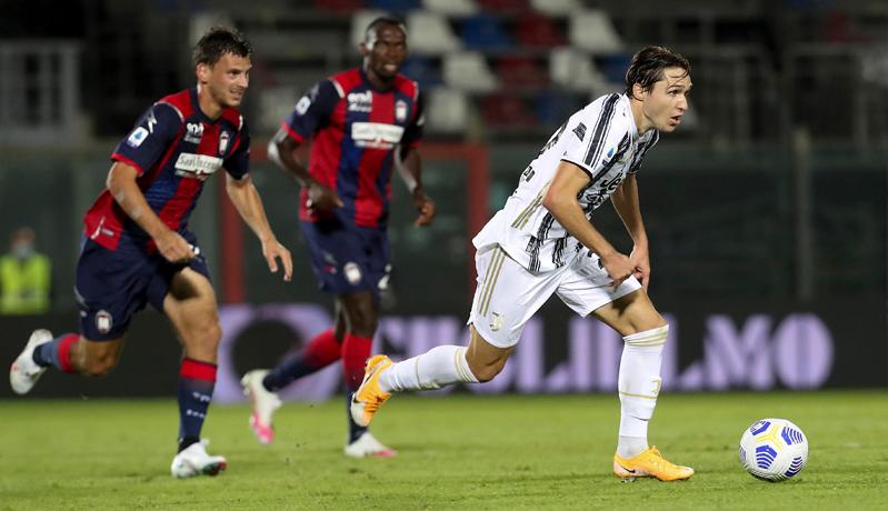 Juventus Diimbangi Tim Promosi, Pirlo Sesalkan Kartu Merah Chiesa