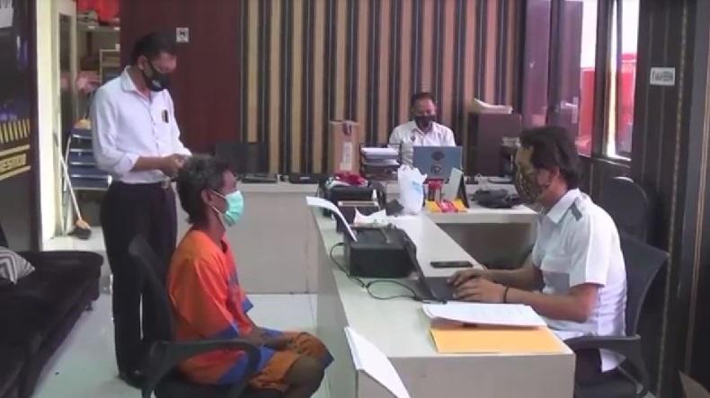 Residivis Pencurian di Sidoarjo Ditangkap usai Bobol Toko Bangunan, Aksi Terekam CCTV