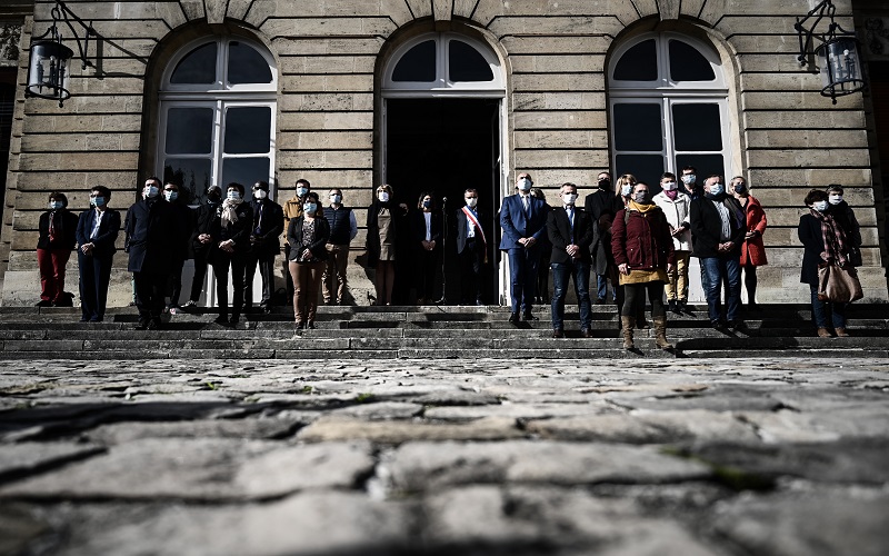Prancis Tutup Masjid di Paris Hingga 6 Bulan, Dampak Pembunuhan Guru Sekolah