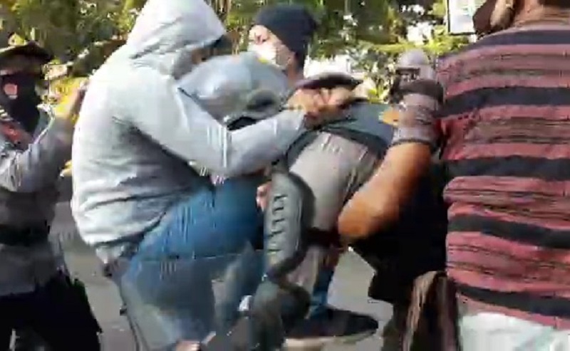 Video Viral Sesama Polisi Ribut saat Amankan Demo di Jambi, Ini Penjelasan Polri