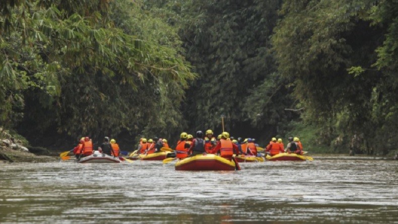 Susuri Sungai Ciliwung, Pemkot Depok Data Titik Rawan Longsor dan Sampah