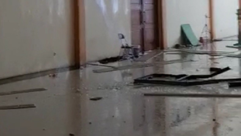 Gedung Kesenian di Bekasi Rusak Diterjang Angin Puting Beliung