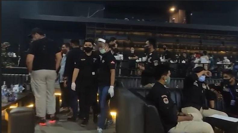 Acara Hiburan Malam di Makassar Dibubarkan Petugas karena Langgar Protokol Kesehatan