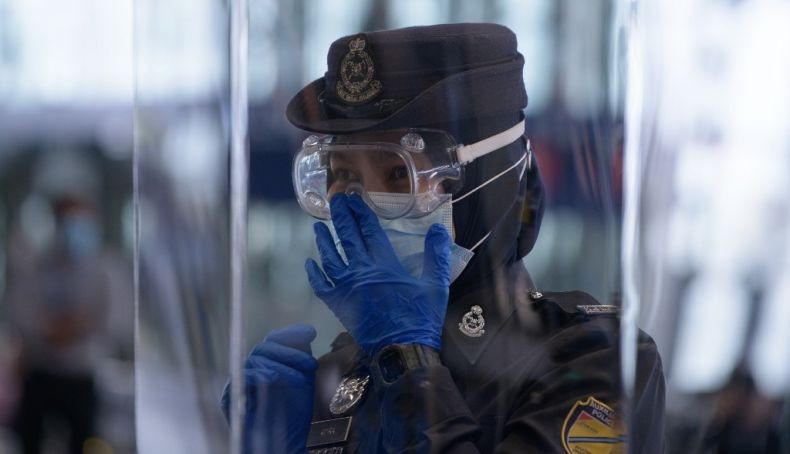 10.000 Polisi Dikarantina akibat Kekhawatiran Covid-19, Malaysia di Ambang Krisis Keamanan